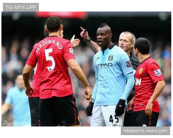 巴洛特利又在更衣室放烟花？这人到底怎么想的